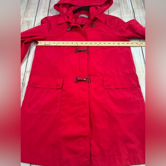 Liz Claiborne Red Trench Coat/Rain Jacket with Toggles. Fisherman Core. - Picture 6 of 9
